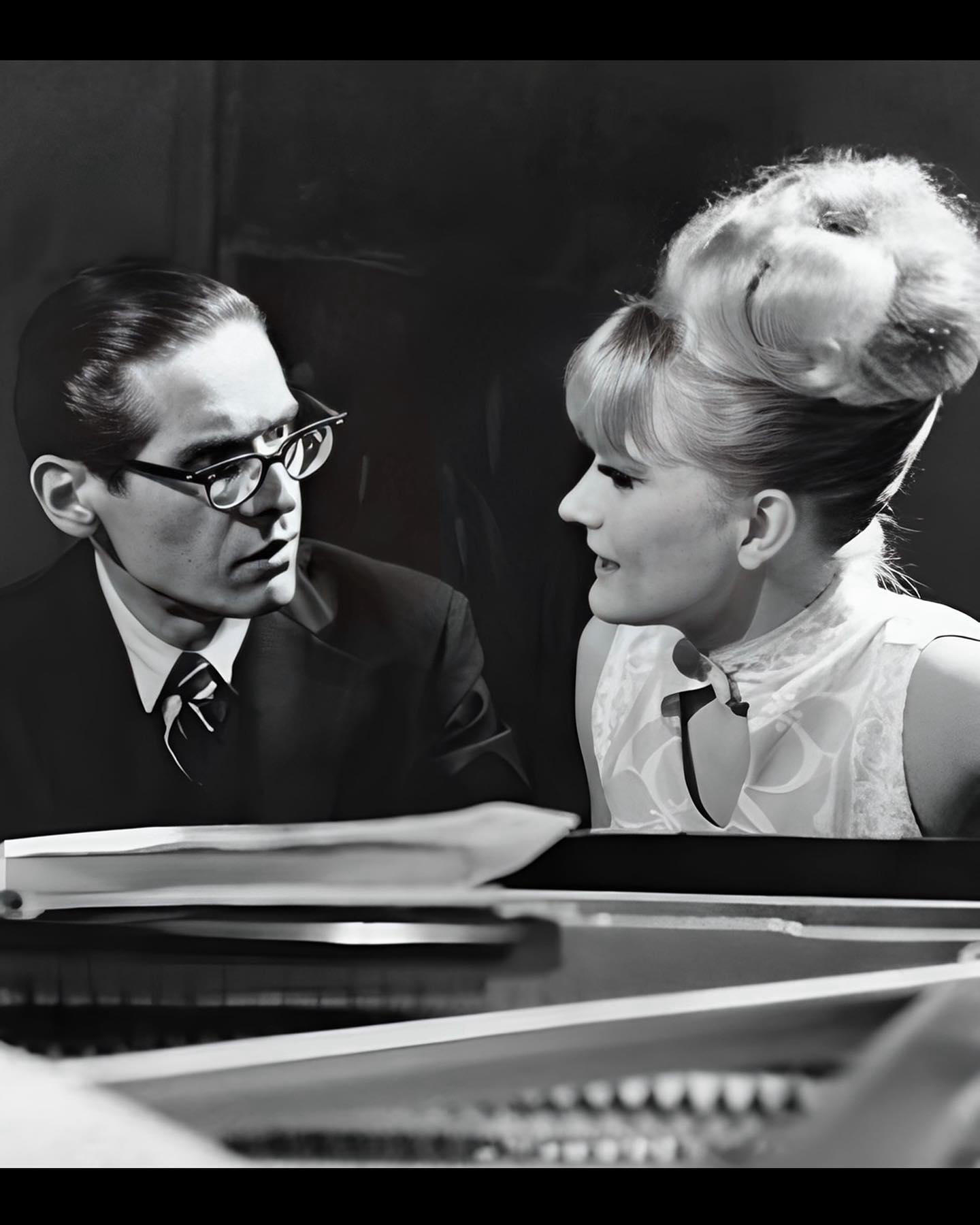 Jazz, Blues And Lounge Music - American pianist Bill Evans